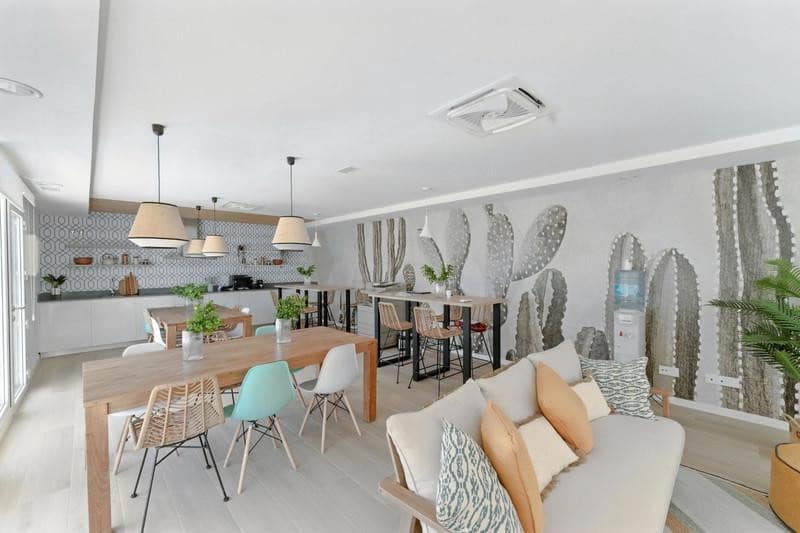3 sovrum Lägenhet att hyra i Cancelada med pool garage - 3 000 € (Ref: 10101403)