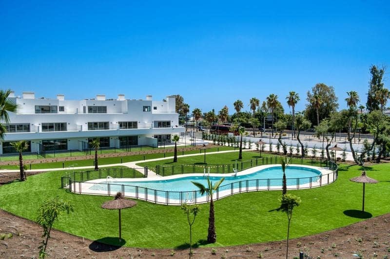 3 sovrum Lägenhet att hyra i Cancelada med pool garage - 3 000 € (Ref: 10101403)