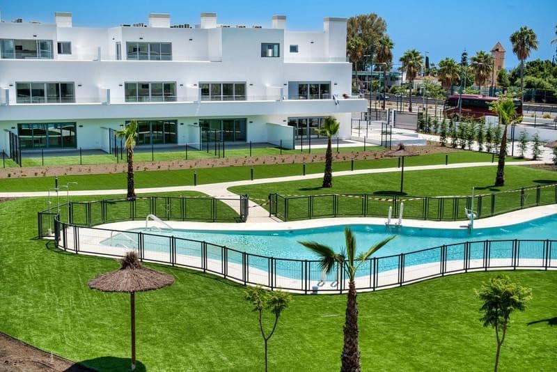3 sovrum Lägenhet att hyra i Cancelada med pool garage - 3 000 € (Ref: 10101403)
