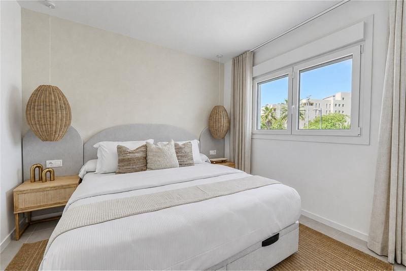 3 sovrum Lägenhet att hyra i Cancelada med pool garage - 3 000 € (Ref: 10101403)