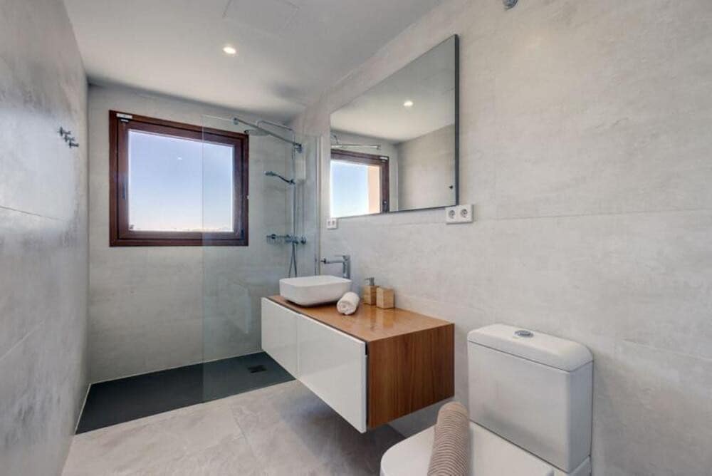 3 bedroom Villa for rent in Sitio de Calahonda with pool garage - € 5,000 (Ref: 10106595)