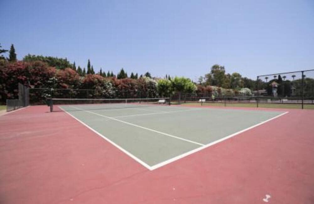 3 soveværelse Lejlighed til leje i Estepona med swimmingpool garage - € 3.500 (Ref: 10106596)