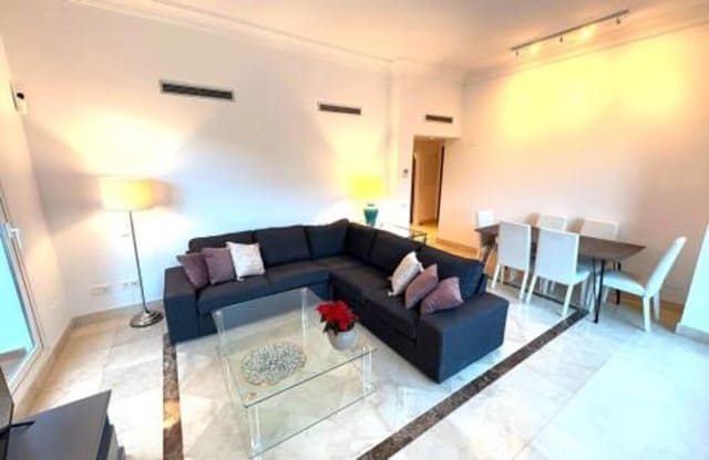 3 makuuhuone Huoneisto vuokrattavana paikassa Zona de Punta Plata, Estepona mukana uima-altaan 
autotalli - 3 500 € (Ref: 10106596)