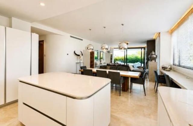 5 sypialnia Apartament do wynajęcia w Sierra Blanca, Marbella z basenem garażem - 11 500 € (Ref: 10106597)
