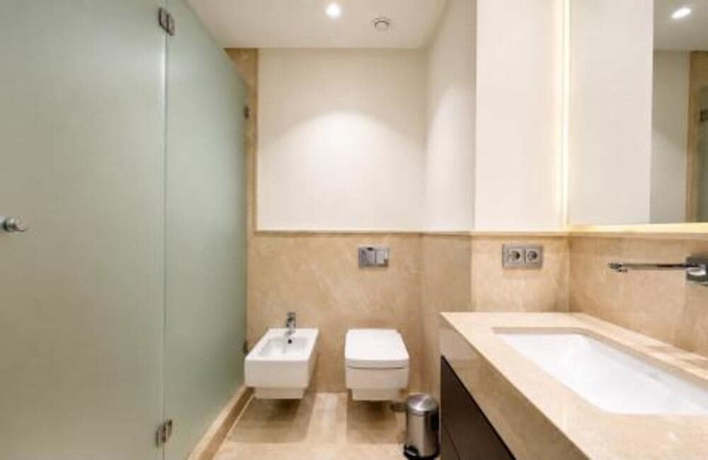 5 sypialnia Apartament do wynajęcia w Marbella z basenem garażem - 11 500 € (Ref: 10106597)