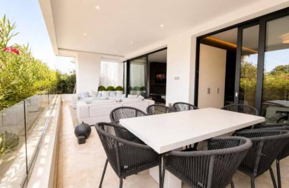 5 sypialnia Apartament do wynajęcia w Marbella z basenem garażem - 11 500 € (Ref: 10106597)