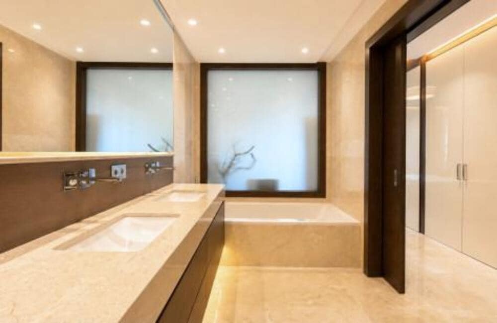 5 sypialnia Apartament do wynajęcia w Marbella z basenem garażem - 11 500 € (Ref: 10106597)
