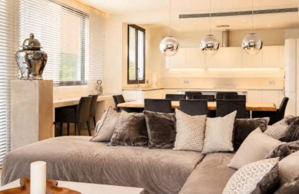5 sypialnia Apartament do wynajęcia w Marbella z basenem garażem - 11 500 € (Ref: 10106597)