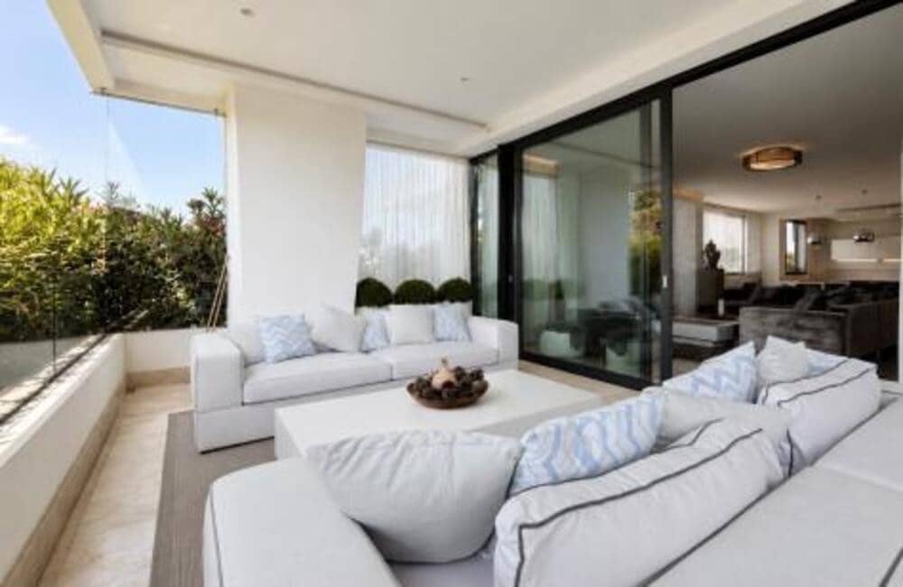 5 sypialnia Apartament do wynajęcia w Marbella z basenem garażem - 11 500 € (Ref: 10106597)