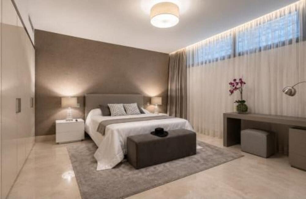 5 sypialnia Apartament do wynajęcia w Marbella z basenem garażem - 11 500 € (Ref: 10106597)