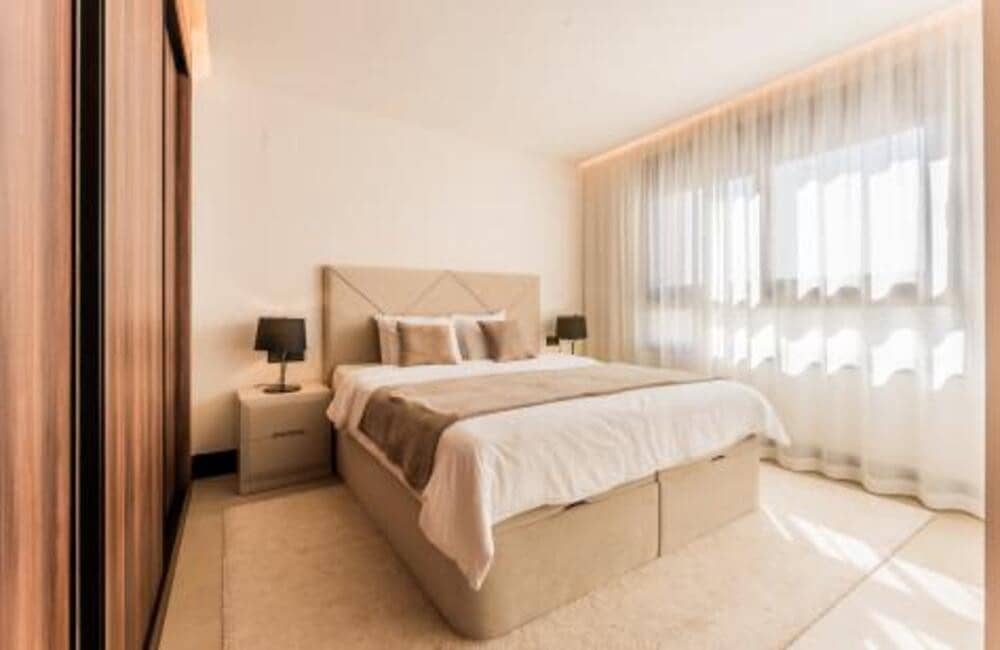 Apartamento de 3 habitaciones en Marbella en alquiler con piscina garaje - 4.000 € (Ref: 10106598)