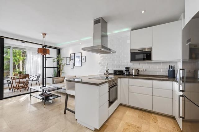 2 soverom Leilighet til leie i Puerto Banus, Marbella med svømmebasseng - € 2 000 (Ref: 10114654)
