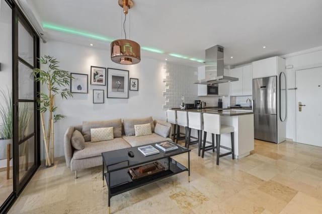 2 soverom Leilighet til leie i Puerto Banus, Marbella med svømmebasseng - € 2 000 (Ref: 10114654)