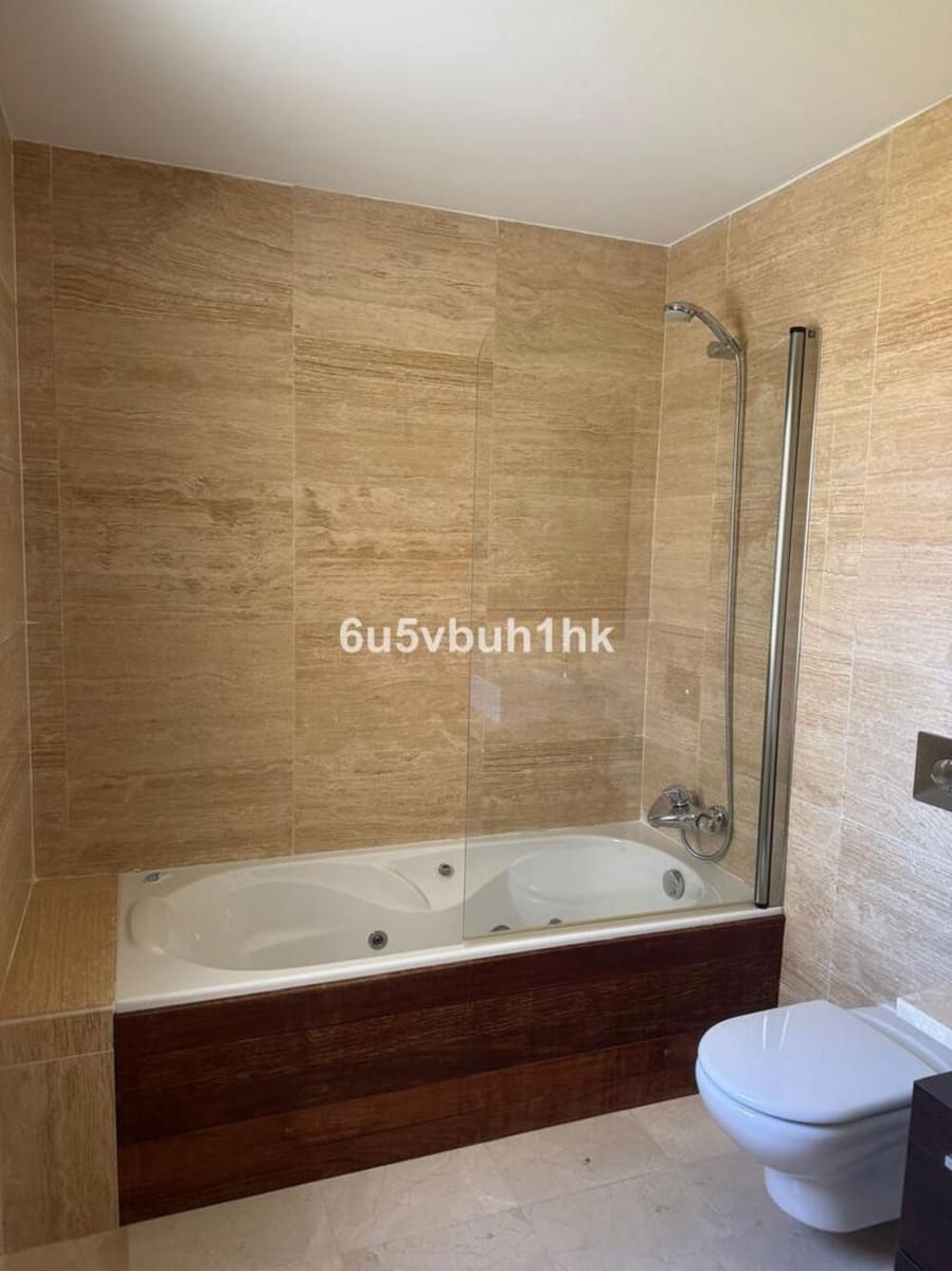 3 bedroom Apartment for rent in Los Flamingos with pool garage - € 2,500 (Ref: 10114655)
