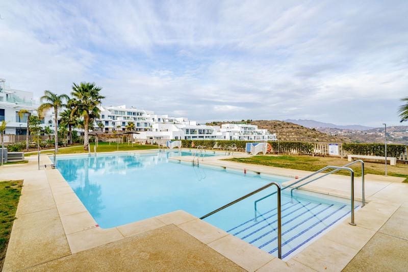 2 quarto Apartamento para arrendar em La Cala de Mijas com piscina garagem - 2 700 € (Ref: 10114656)