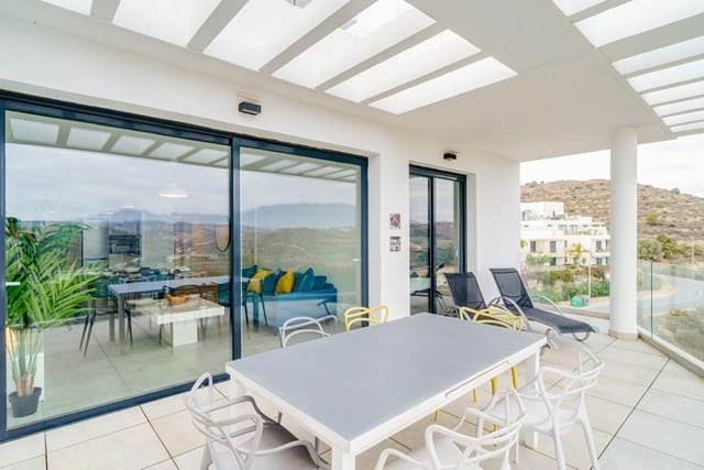 2 quarto Apartamento para arrendar em La Cala de Mijas, Mijas com piscina garagem - 2 700 € (Ref: 10114656)