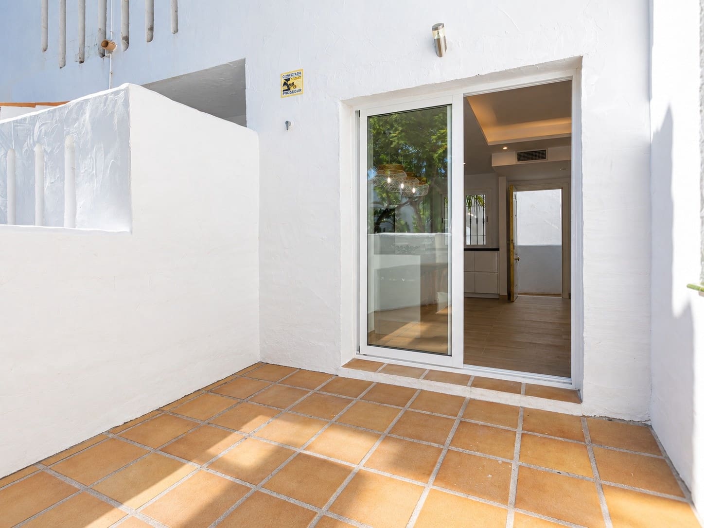 3 soveværelse Lejlighed til leje i Marbella med swimmingpool garage - € 3.000 (Ref: 10114657)