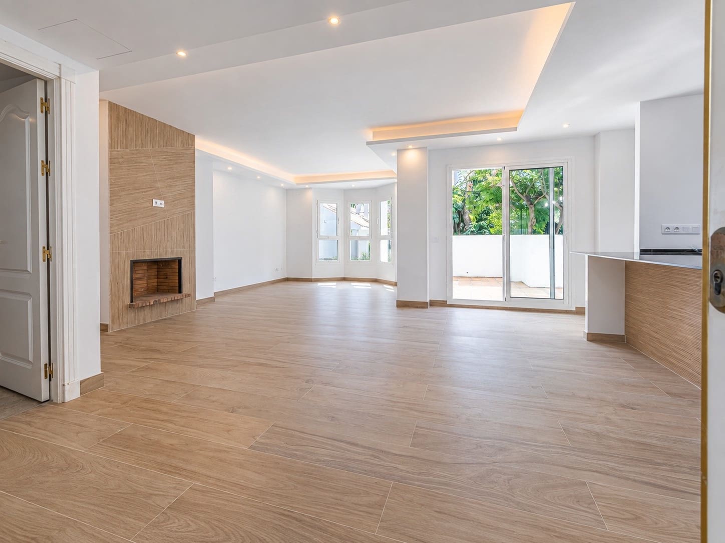 3 soveværelse Lejlighed til leje i Marbella med swimmingpool garage - € 3.000 (Ref: 10114657)