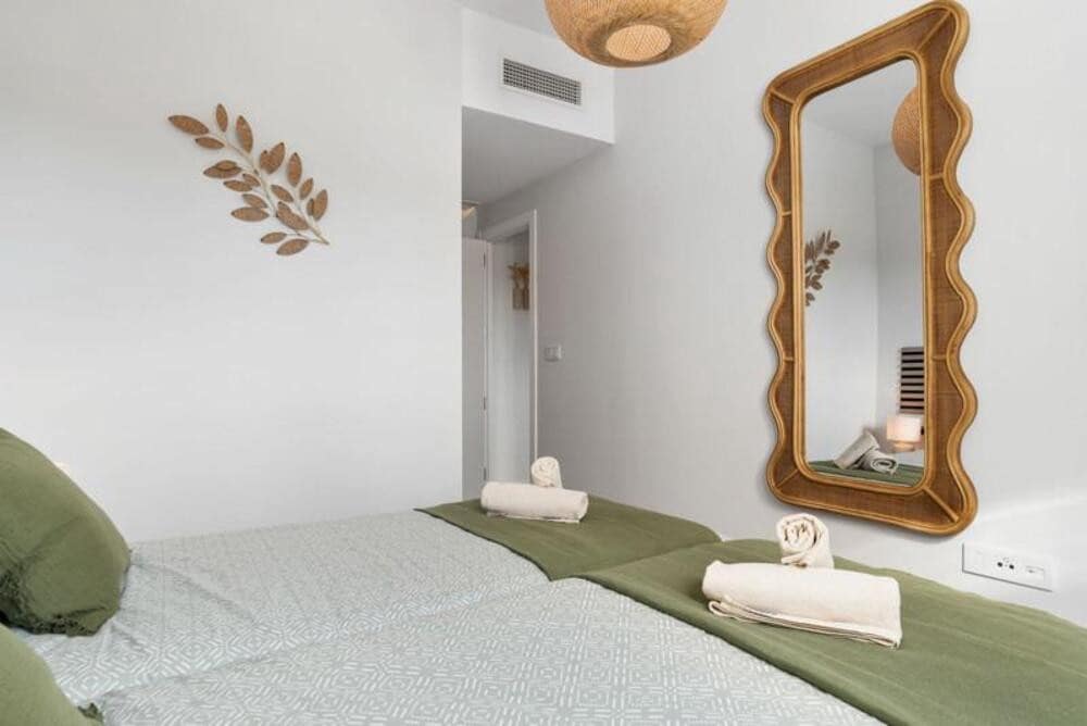 2 sypialnia Apartament do wynajęcia w New Golden Mile z basenem garażem - 2 300 € (Ref: 10114658)