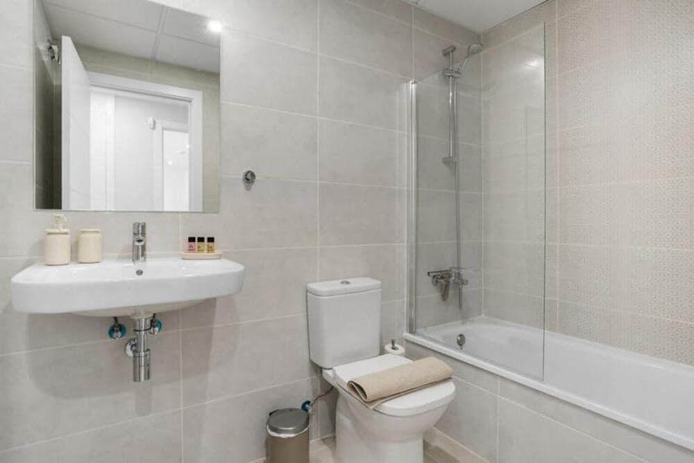 2 sypialnia Apartament do wynajęcia w New Golden Mile z basenem garażem - 2 300 € (Ref: 10114658)