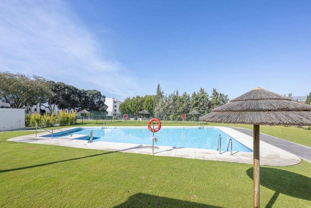 2 sypialnia Apartament do wynajęcia w New Golden Mile z basenem garażem - 2 300 € (Ref: 10114658)