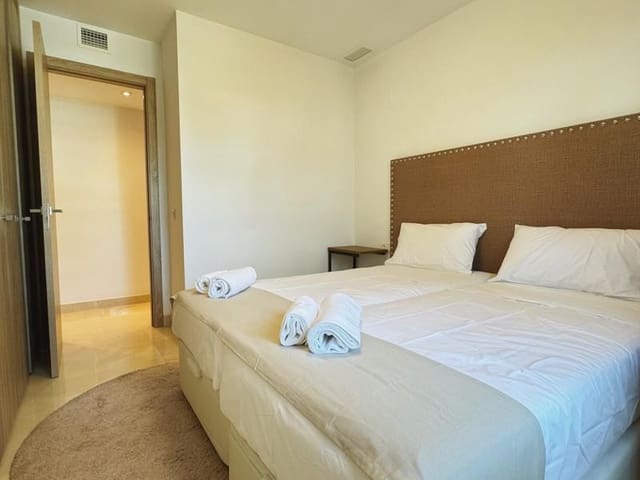 3 slaapkamer Appartement te huur in Nueva Andalucía Centro, Marbella met zwembad garage - € 4.200 (Ref: 10114659)