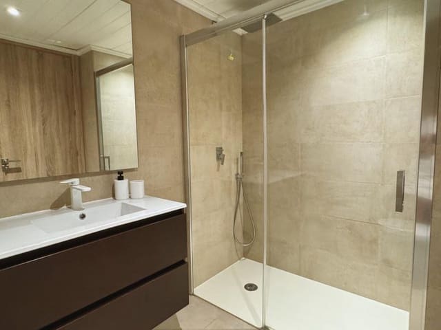 3 slaapkamer Appartement te huur in Nueva Andalucía Centro, Marbella met zwembad garage - € 4.200 (Ref: 10114659)