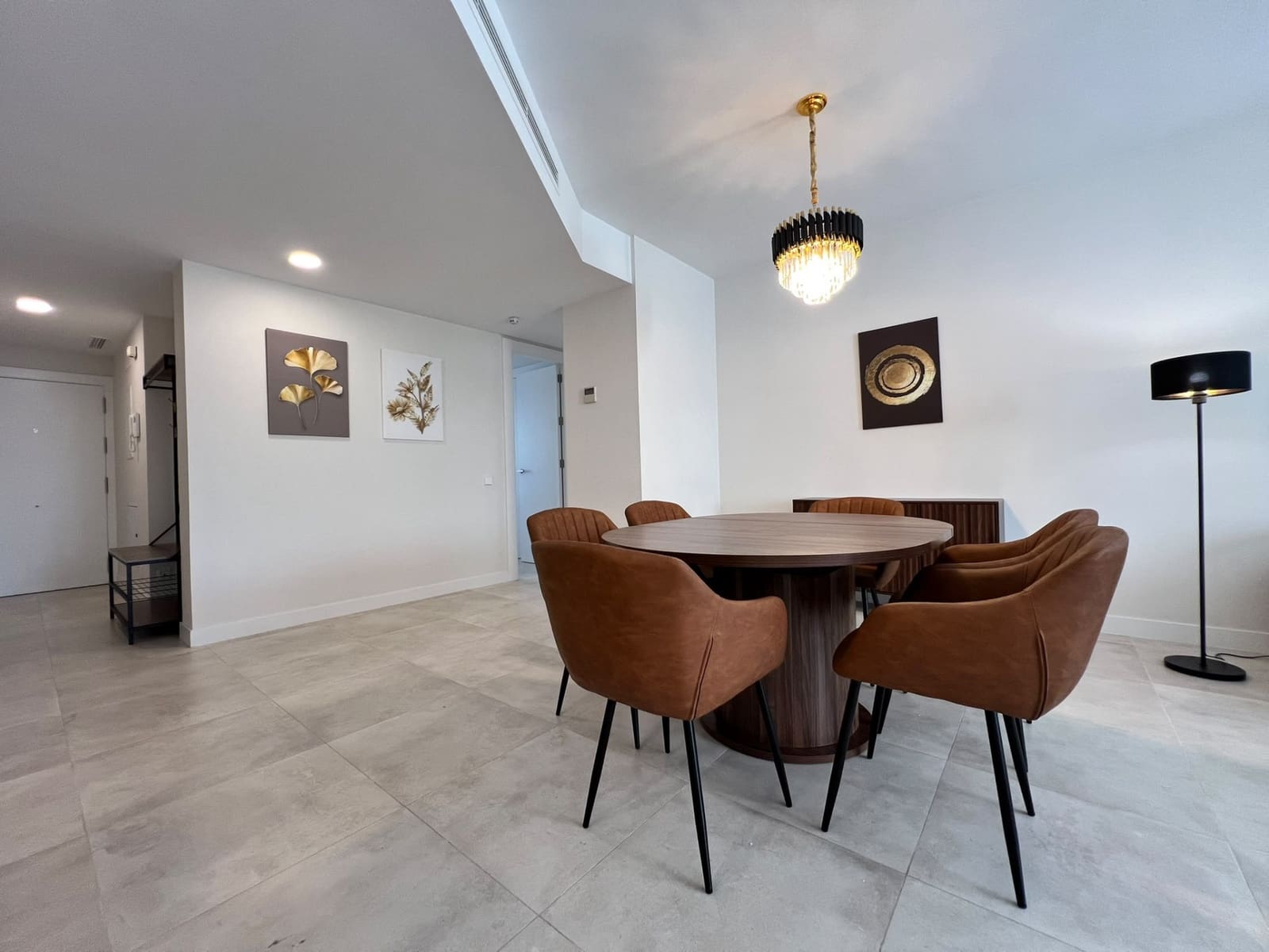 3 soveværelse Lejlighed til leje i New Golden Mile med swimmingpool garage - € 3.200 (Ref: 10118692)