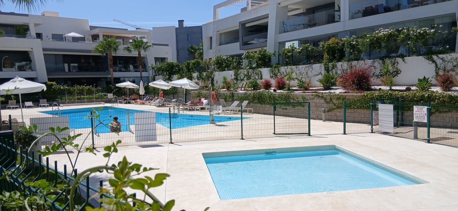 3 soveværelse Lejlighed til leje i New Golden Mile med swimmingpool garage - € 3.200 (Ref: 10118692)