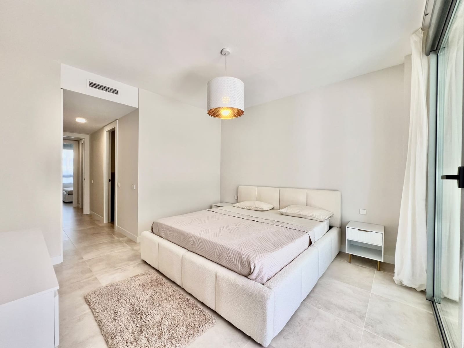 3 soveværelse Lejlighed til leje i New Golden Mile med swimmingpool garage - € 3.200 (Ref: 10118692)