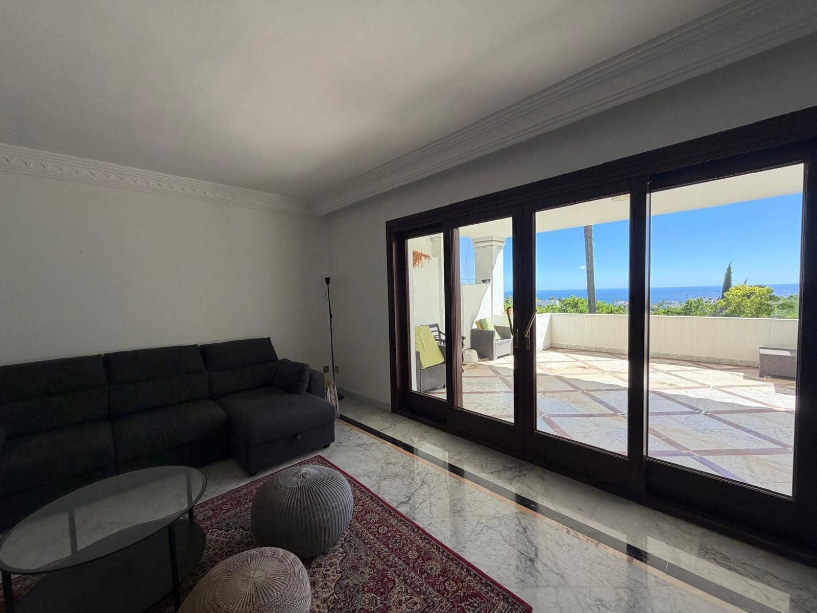 2 bedroom Apartment for rent in Marbella with pool garage - € 3,500 (Ref: 10123353)