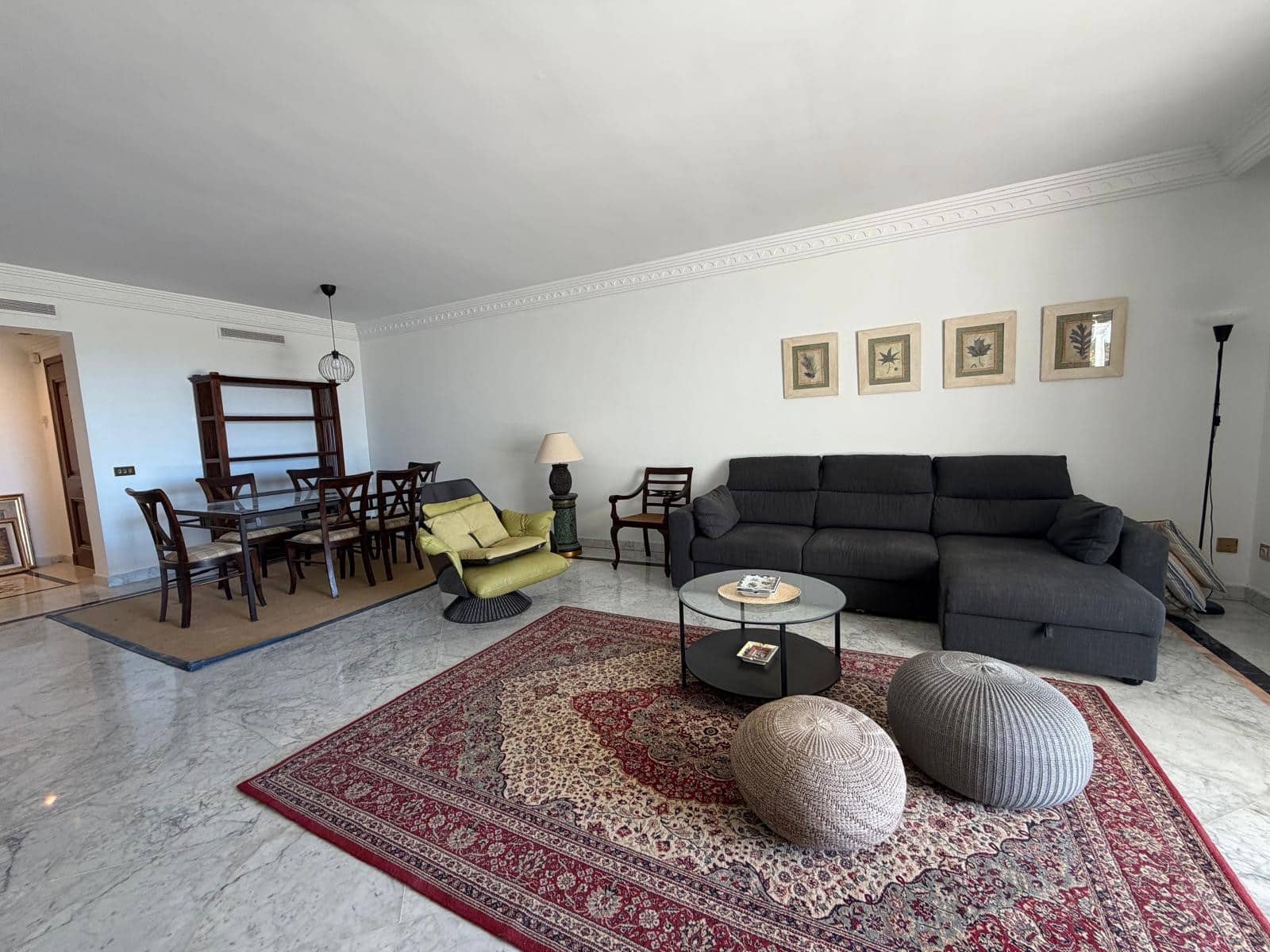 2 bedroom Apartment for rent in Marbella with pool garage - € 3,500 (Ref: 10123353)