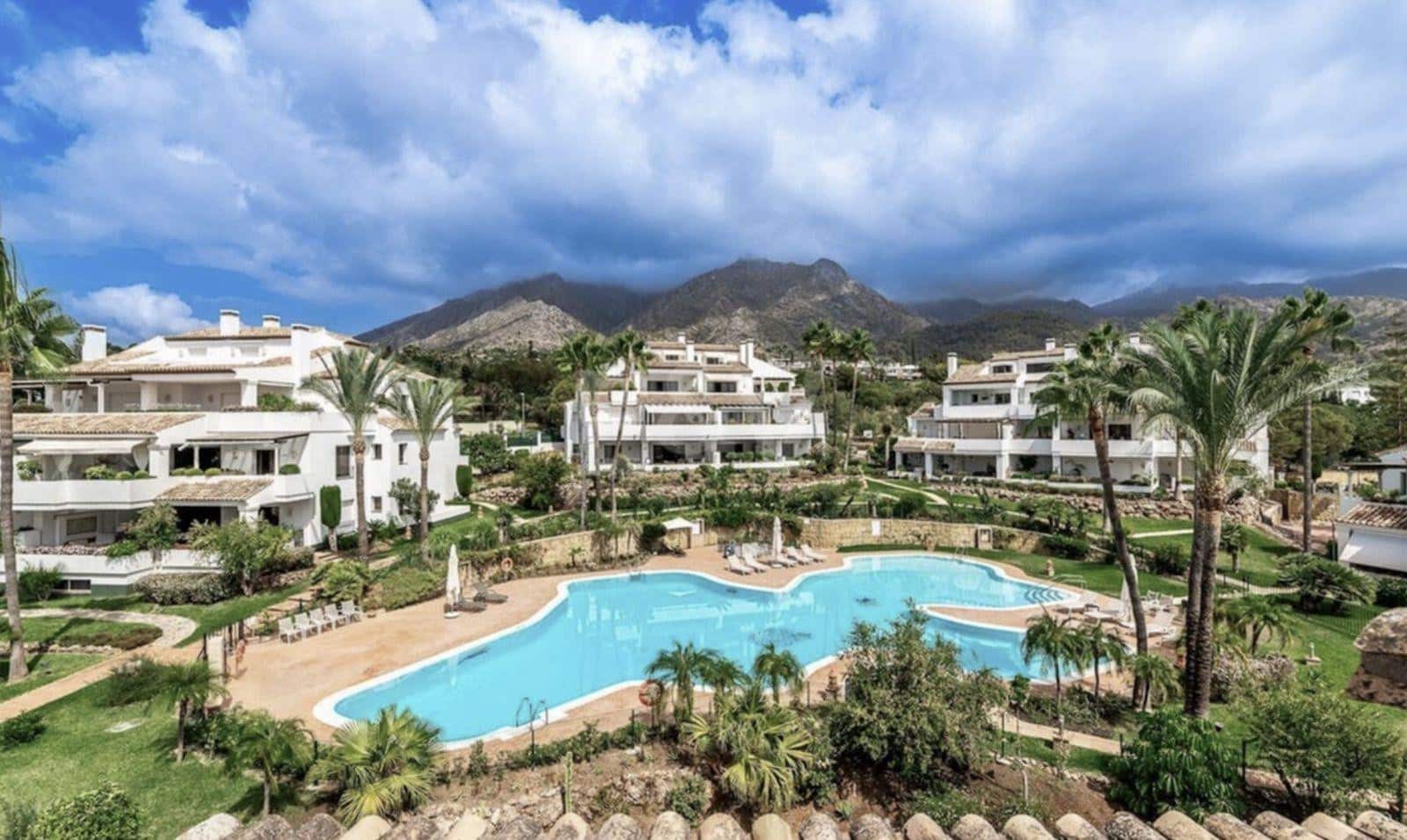 2 bedroom Apartment for rent in Marbella with pool garage - € 3,500 (Ref: 10123353)