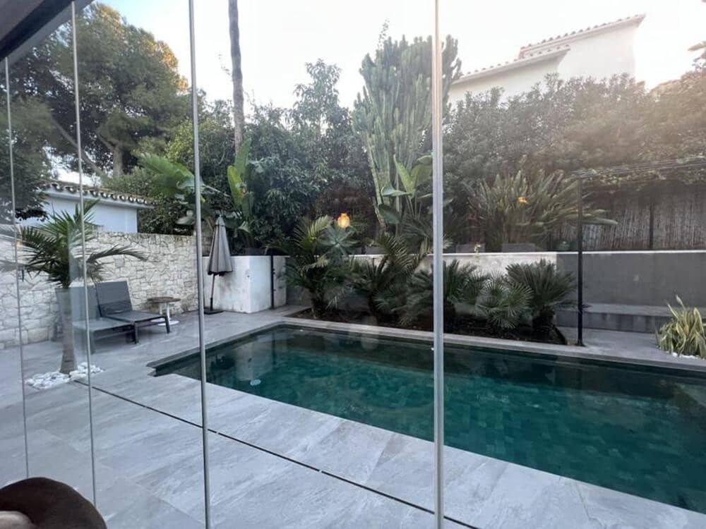 Villa/Maison de 4 chambres à louer à Puerto Banus avec piscine garage - 9 500 € (Ref: 10123354)