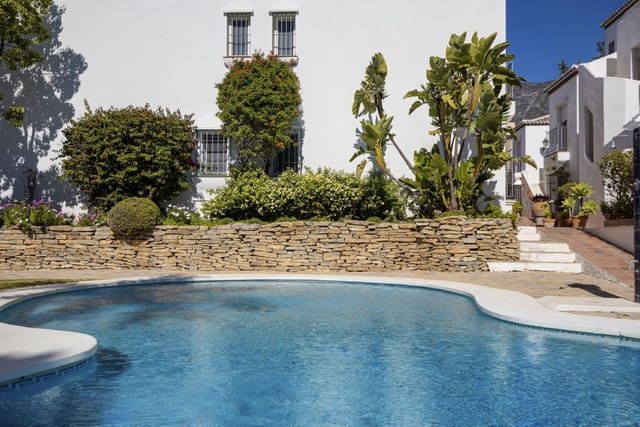 2 sovrum Lägenhet till salu i Sierra Blanca, Marbella med pool garage - 525 000 € (Ref: 10123355)