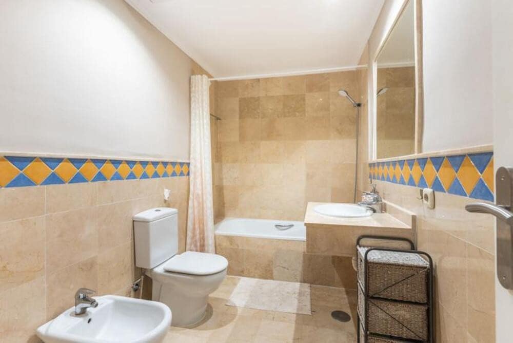 3 bedroom Apartment for rent in Marbella with pool garage - € 2,400 (Ref: 10127605)