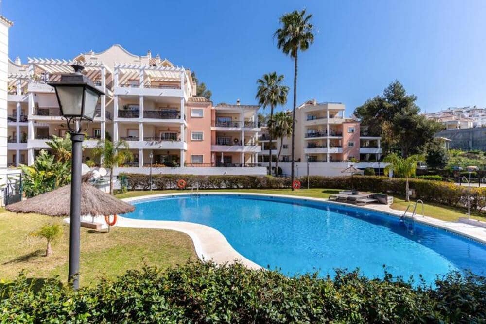 3 bedroom Apartment for rent in Marbella with pool garage - € 2,400 (Ref: 10127605)