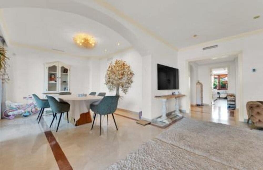 3 soveværelse Penthouse til salg i Marbella med swimmingpool garage - € 1.300.000 (Ref: 10127607)
