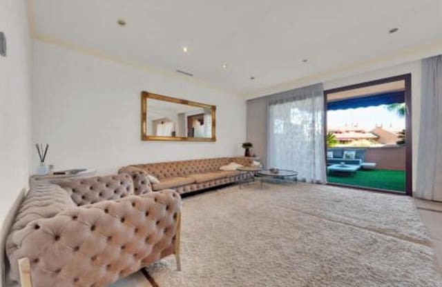 3 soverom Penthouse til salgs i Bahía de Marbella, Marbella med svømmebasseng garasje - € 1 300 000 (Ref: 10127607)
