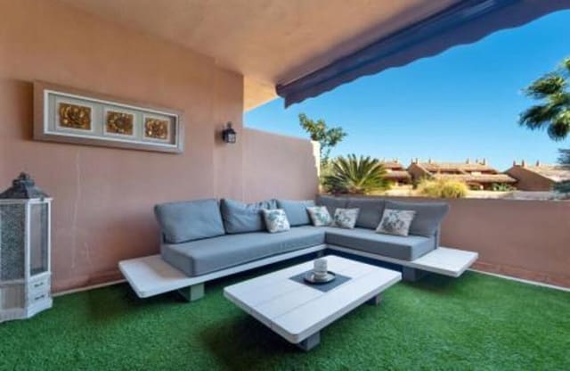 3 quarto Penthouse para arrendar em Bahía de Marbella, Marbella com piscina garagem - 4 500 € (Ref: 10127608)