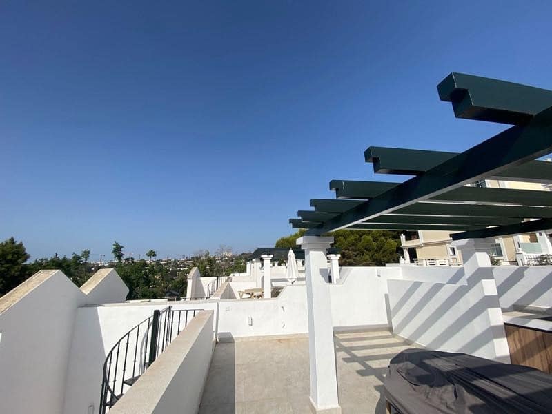 4 Zimmer Apartment zu verkaufen in Marbella mit Pool Garage - 1.125.000 € (Ref: 10127609)