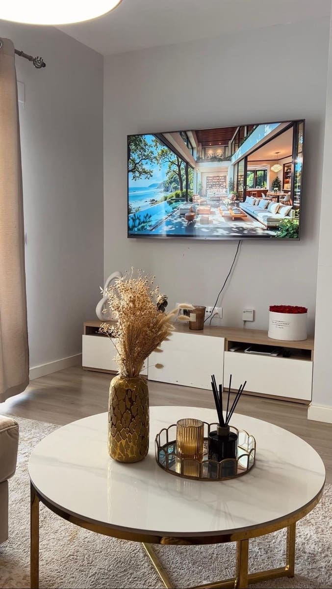 3 bedroom Apartment for rent in Marbella with pool garage - € 2,500 (Ref: 10127610)