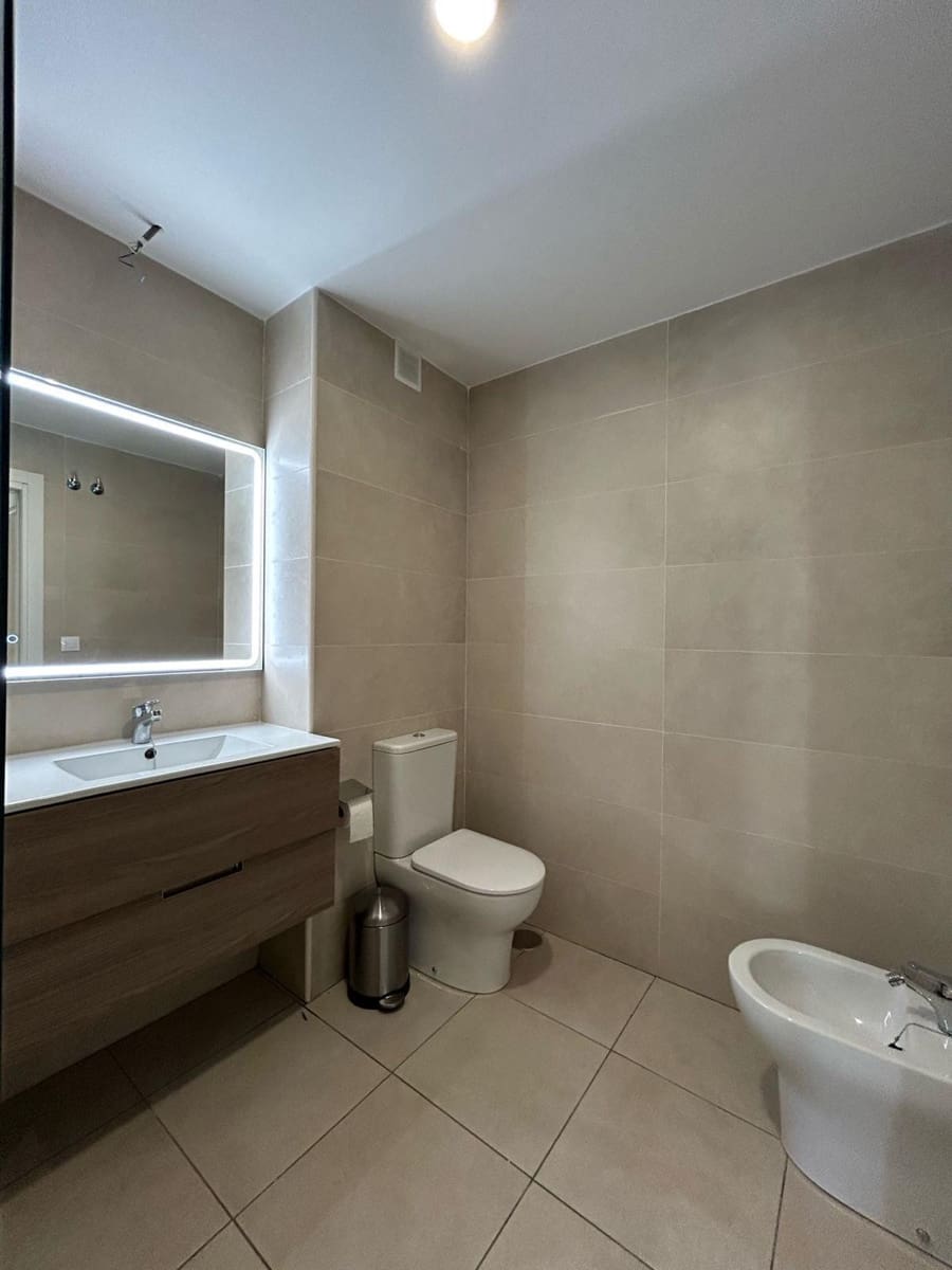 3 bedroom Apartment for rent in Marbella with pool garage - € 2,500 (Ref: 10127610)