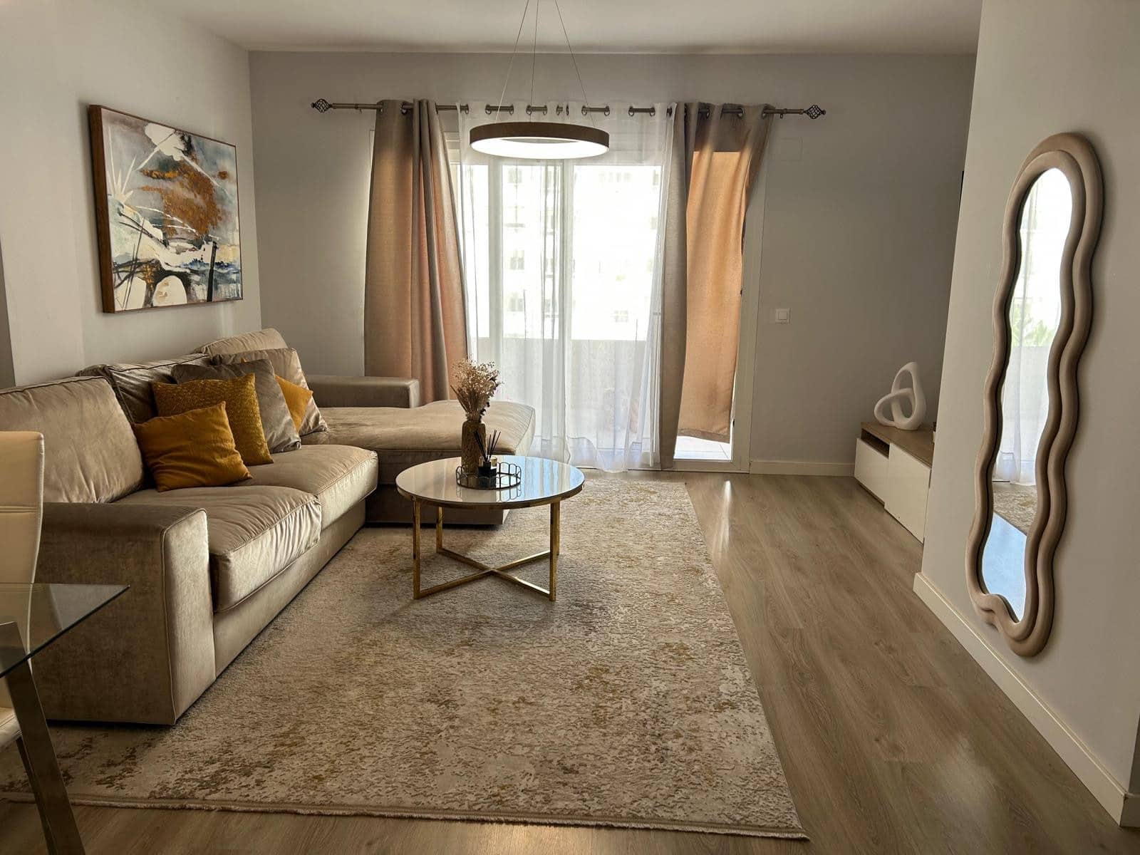 3 bedroom Apartment for rent in Marbella with pool garage - € 2,500 (Ref: 10127610)