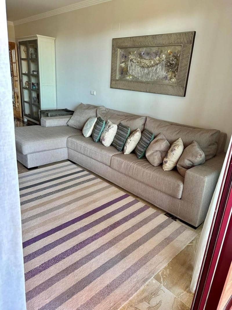 2 bedroom Apartment for rent in Estepona with pool garage - € 2,600 (Ref: 10127611)