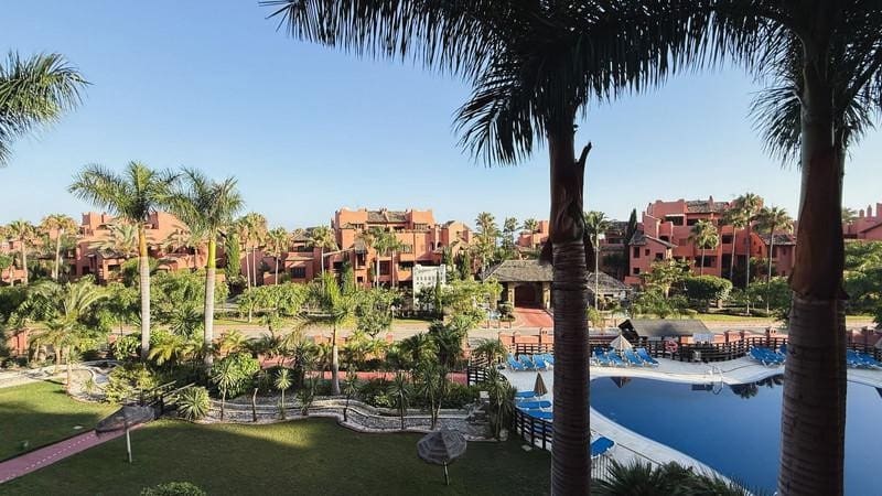 2 bedroom Apartment for rent in Estepona with pool garage - € 2,600 (Ref: 10127611)