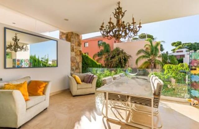 3 chambre Maison de Ville à vendre à Lomas De Marbella, Marbella avec piscine garage - 1 415 000 € (Ref: 10131084)