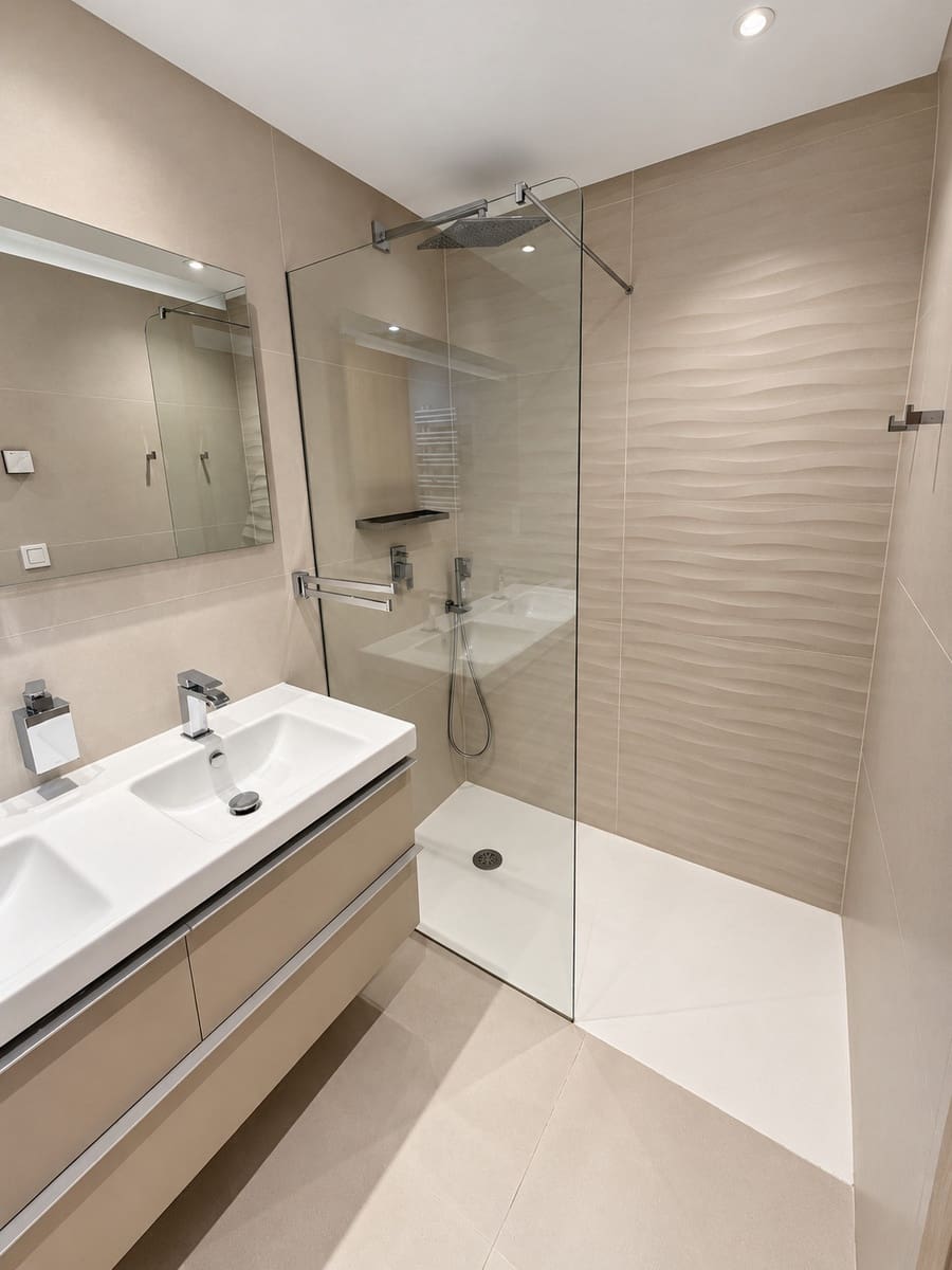4 quarto Apartamento para arrendar em Benahavis com piscina garagem - 5 600 € (Ref: 10131085)