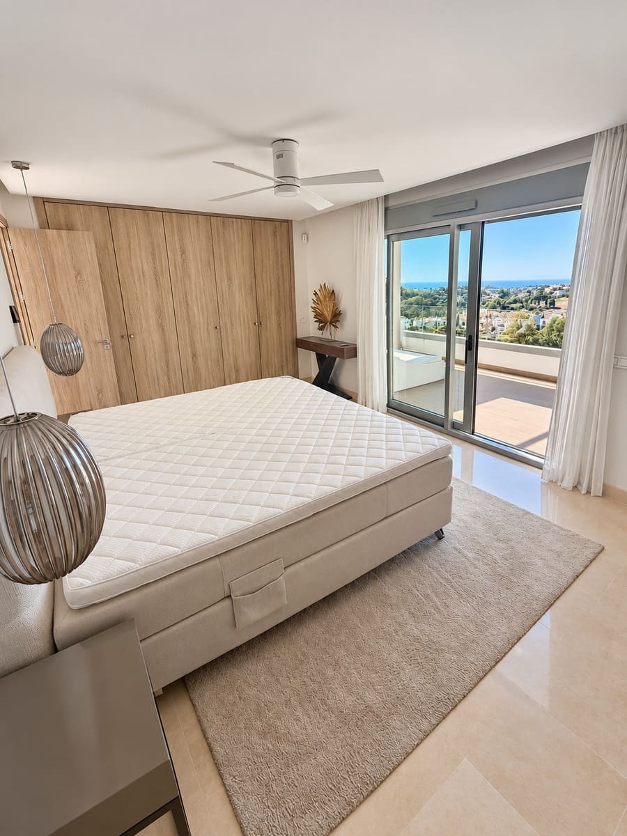 4 quarto Apartamento para arrendar em Benahavis com piscina garagem - 5 600 € (Ref: 10131085)