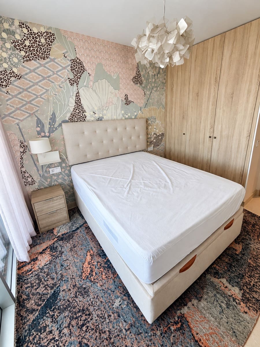 4 quarto Apartamento para arrendar em Benahavis com piscina garagem - 5 600 € (Ref: 10131085)